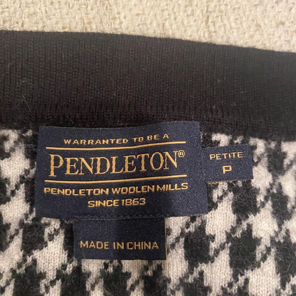 Pendleton Women's multi Cardigan - Picture 3 of 4